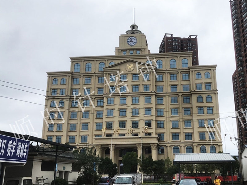 玉溪海关楼顶大钟